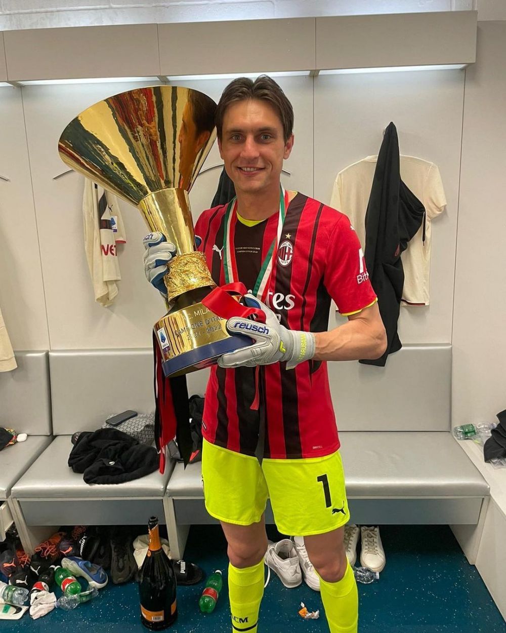 Ciprian Tătărușanu și soția sa, în atenția presei din Italia: „Doar uitați-vă pe pagina de Instagram a doamnei!”_9