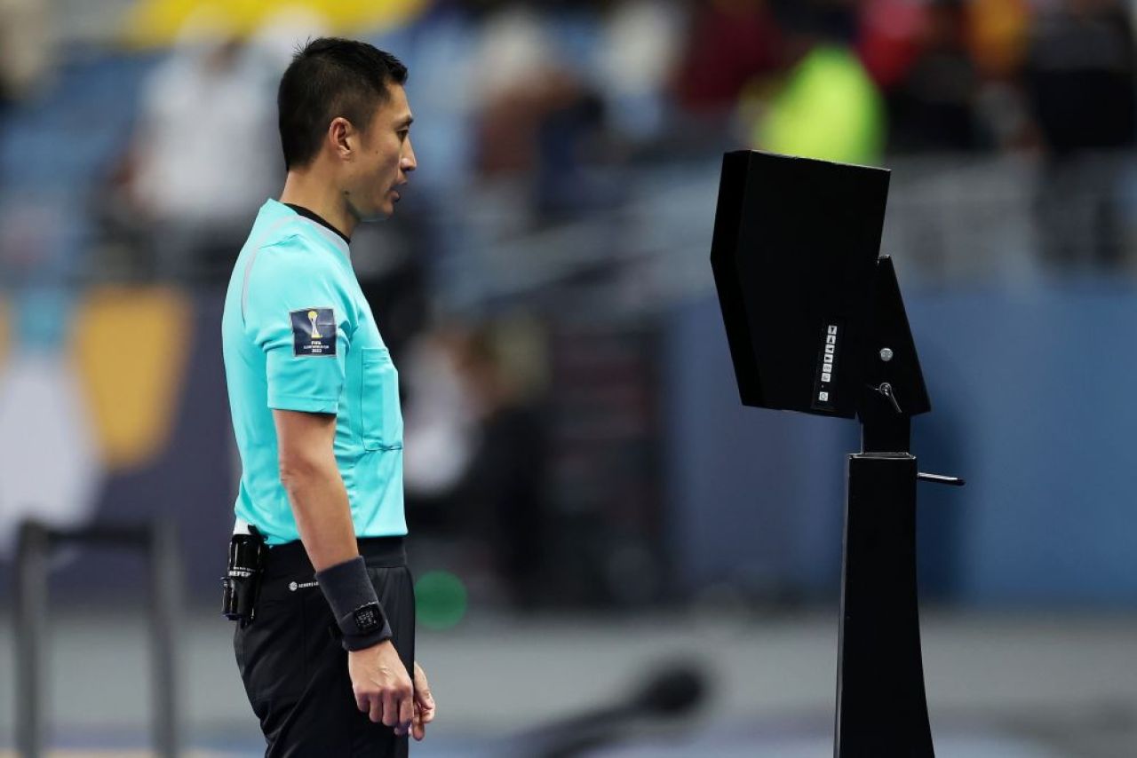 Decizie istorică în fotbal a unui arbitru, la Mondialul Cluburilor: