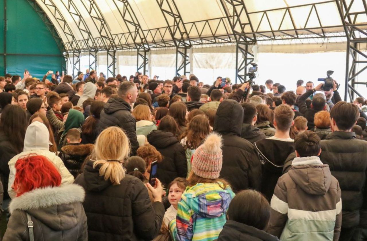 Momente emoționante cu Gică Hagi în prim-plan.