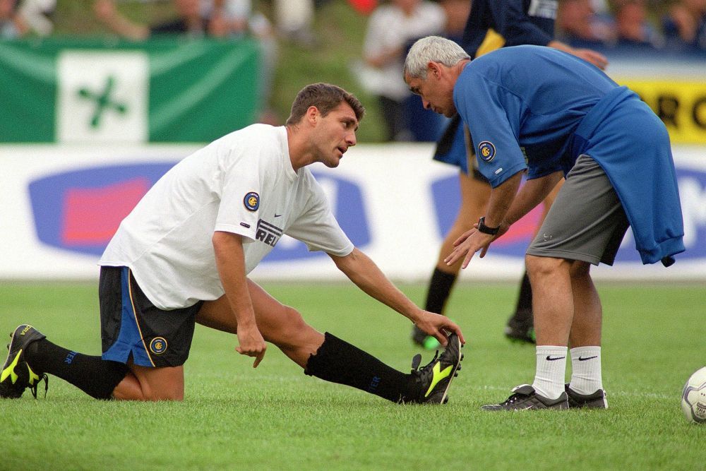 A antrenat la Mondiale și în două finale de Champions League, dar acum a ajuns selecționer într-o zonă de război_8