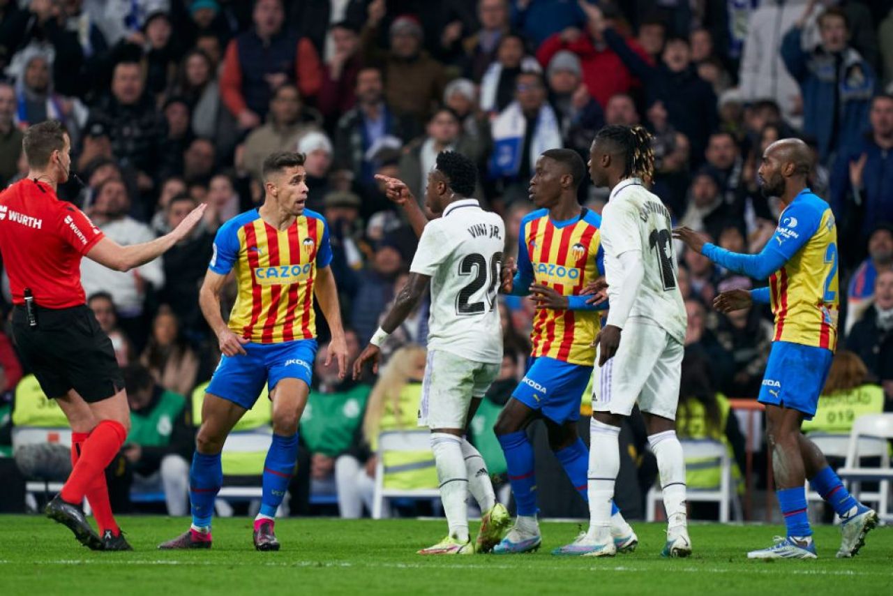 Mesajul jucătorului care a fost aproape să îl „rupă” pe Vinicius în Real Madrid - Valencia _3