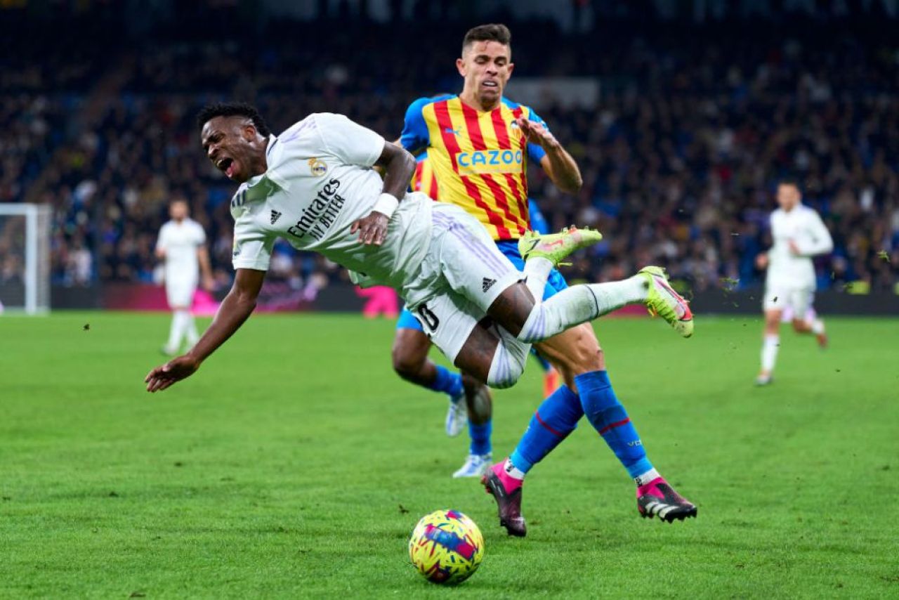 Mesajul jucătorului care a fost aproape să îl „rupă” pe Vinicius în Real Madrid - Valencia _5