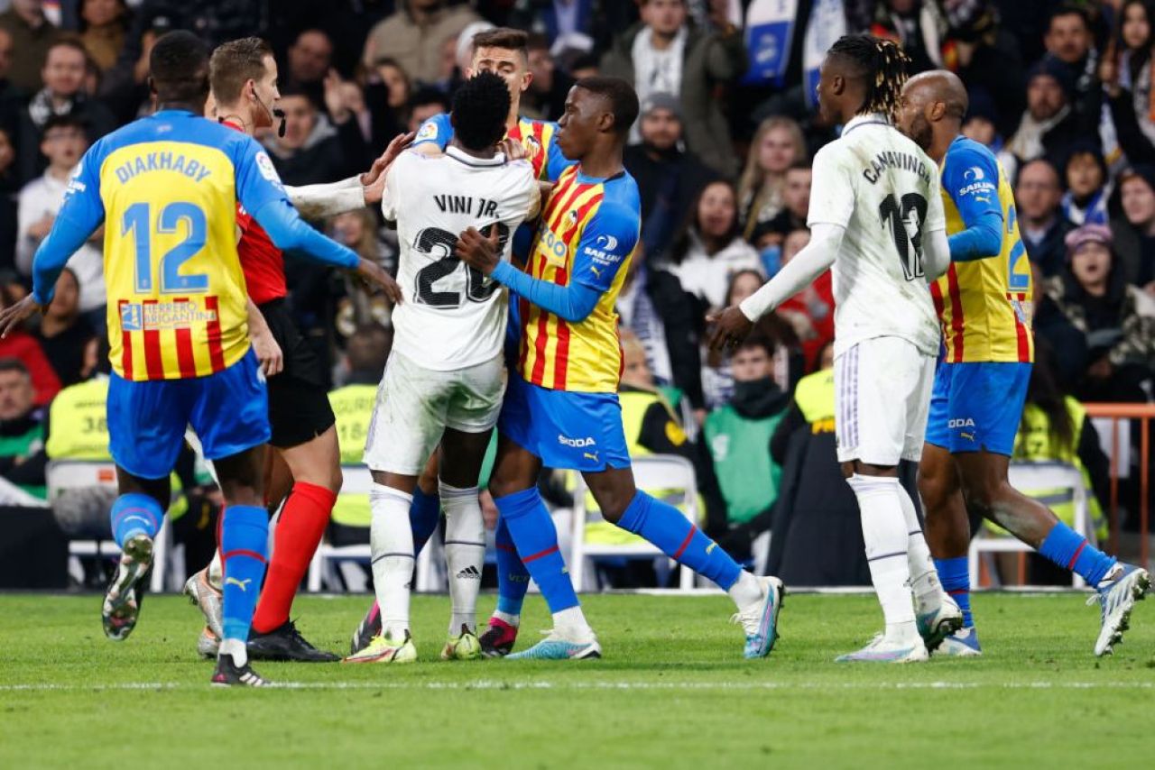 Mesajul jucătorului care a fost aproape să îl „rupă” pe Vinicius în Real Madrid - Valencia _8