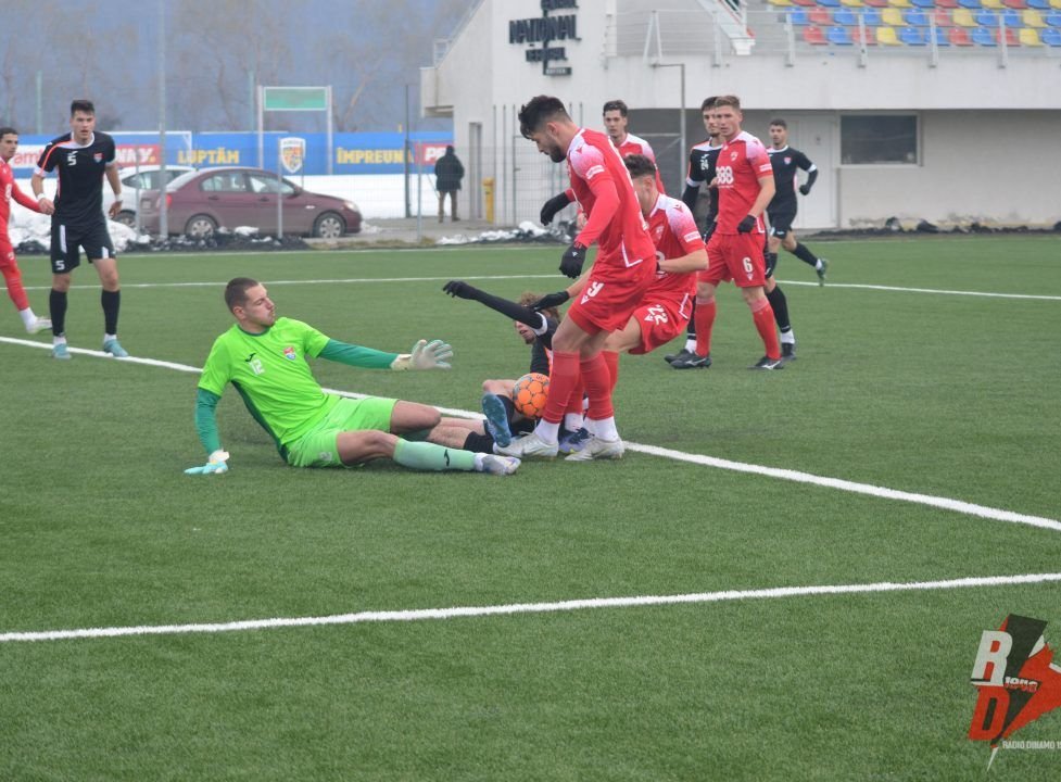 Dinamo - CS Blejoi 5-0! Ca pe vremuri: ”Cine vine-n groapă / Fără cinci nu scapă!” + un debut pentru ”câini” în amicalul cu liderul din Liga 3_3