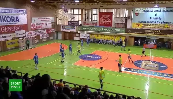 Focșani - Turda (Începutul meciului)