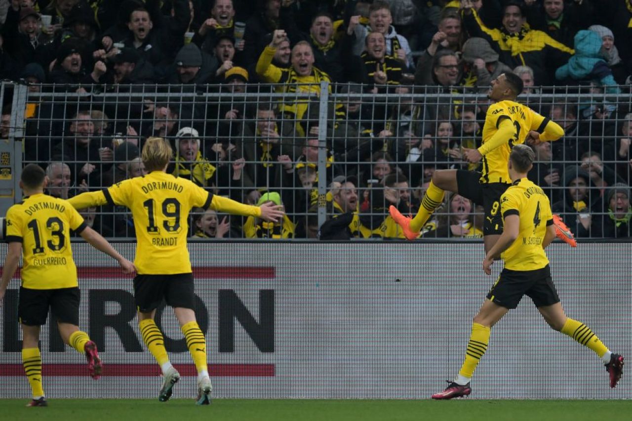 Imagini impresionante! Vindecat de cancer, Haller a înscris primul său gol pentru Dortmund. Colegii au reacționat imediat + Gestul fin al antrenorului_1