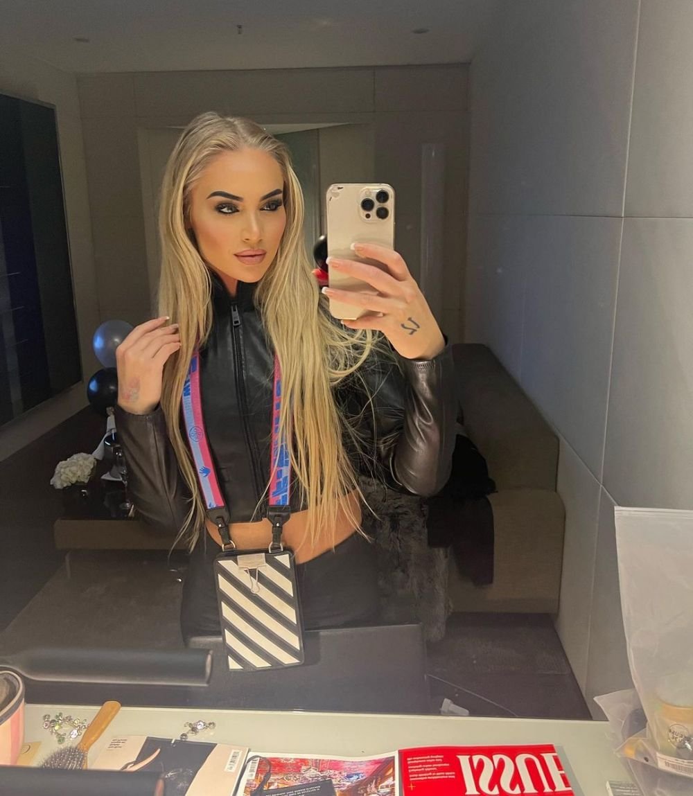 Cea mai sexy fotbalistă din lume, peste Roger Federer! Recordul doborât de Alisha Lehmann _25