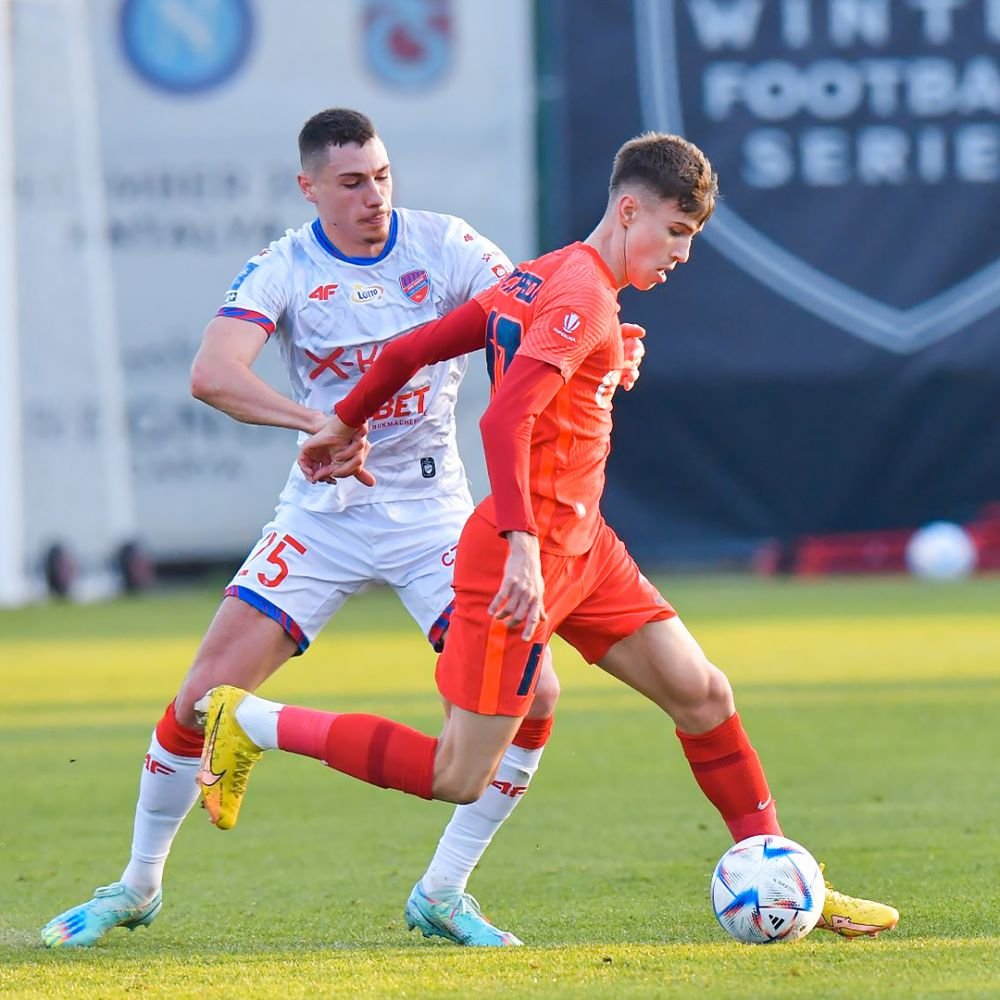 Lotul FCSB, cu 3 milioane de euro mai scump decât al lui CFR Cluj. Care sunt jucătorii care valorează mai mult de 1 milion de euro_2