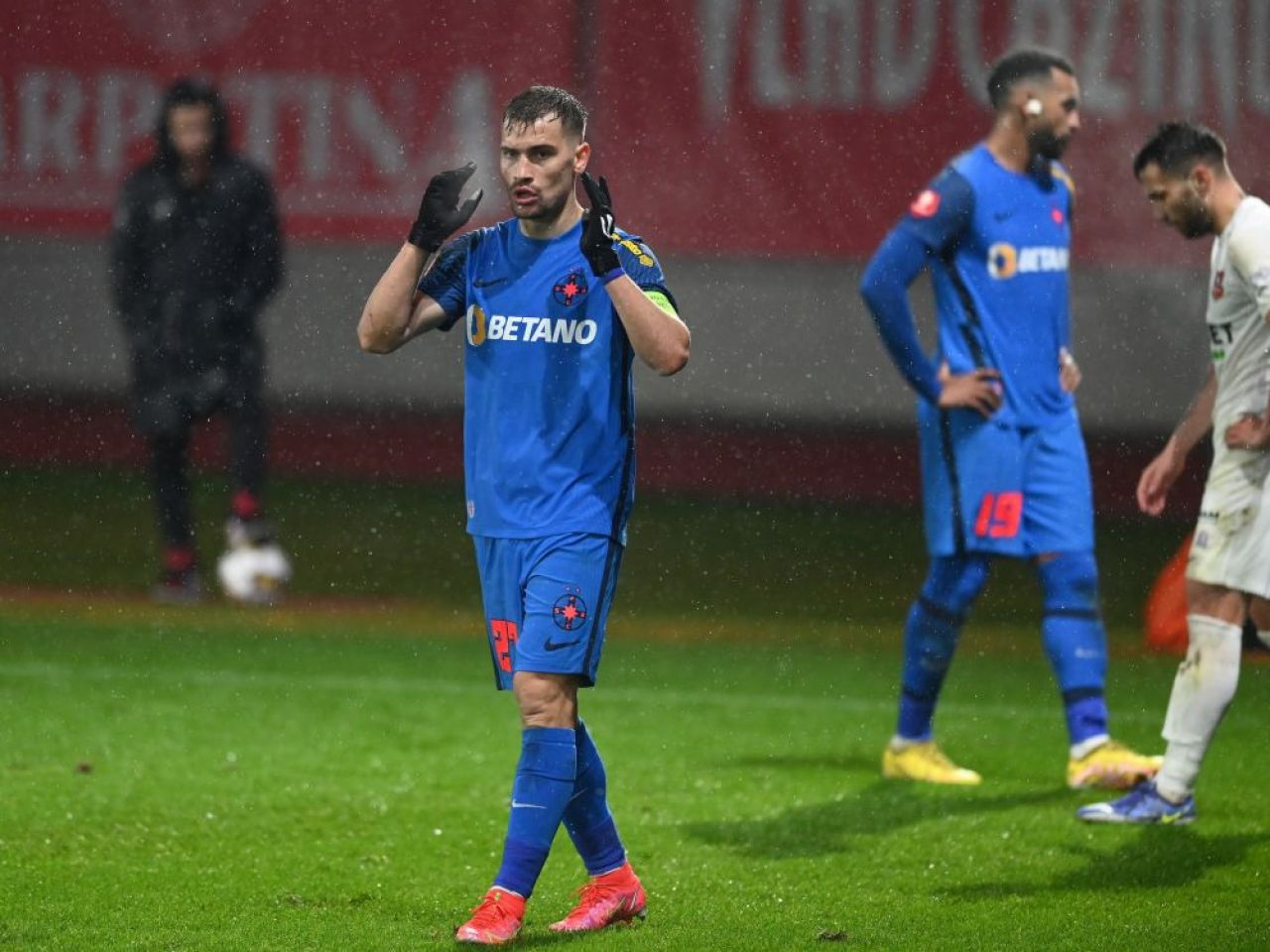 Lotul FCSB, cu 3 milioane de euro mai scump decât al lui CFR Cluj. Care sunt jucătorii care valorează mai mult de 1 milion de euro_5