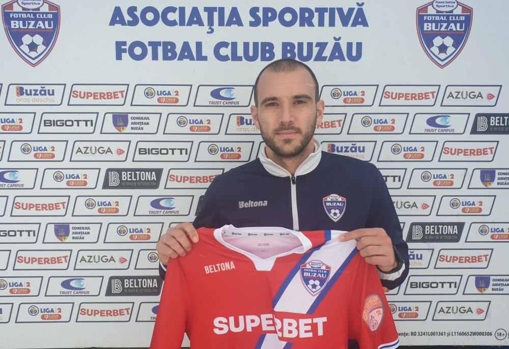 Echipa din Liga 2 care poate alinia un prim &rdquo;11&rdquo; format numai din jucători străini! Ultimul venit a jucat la Borussia Dortmund