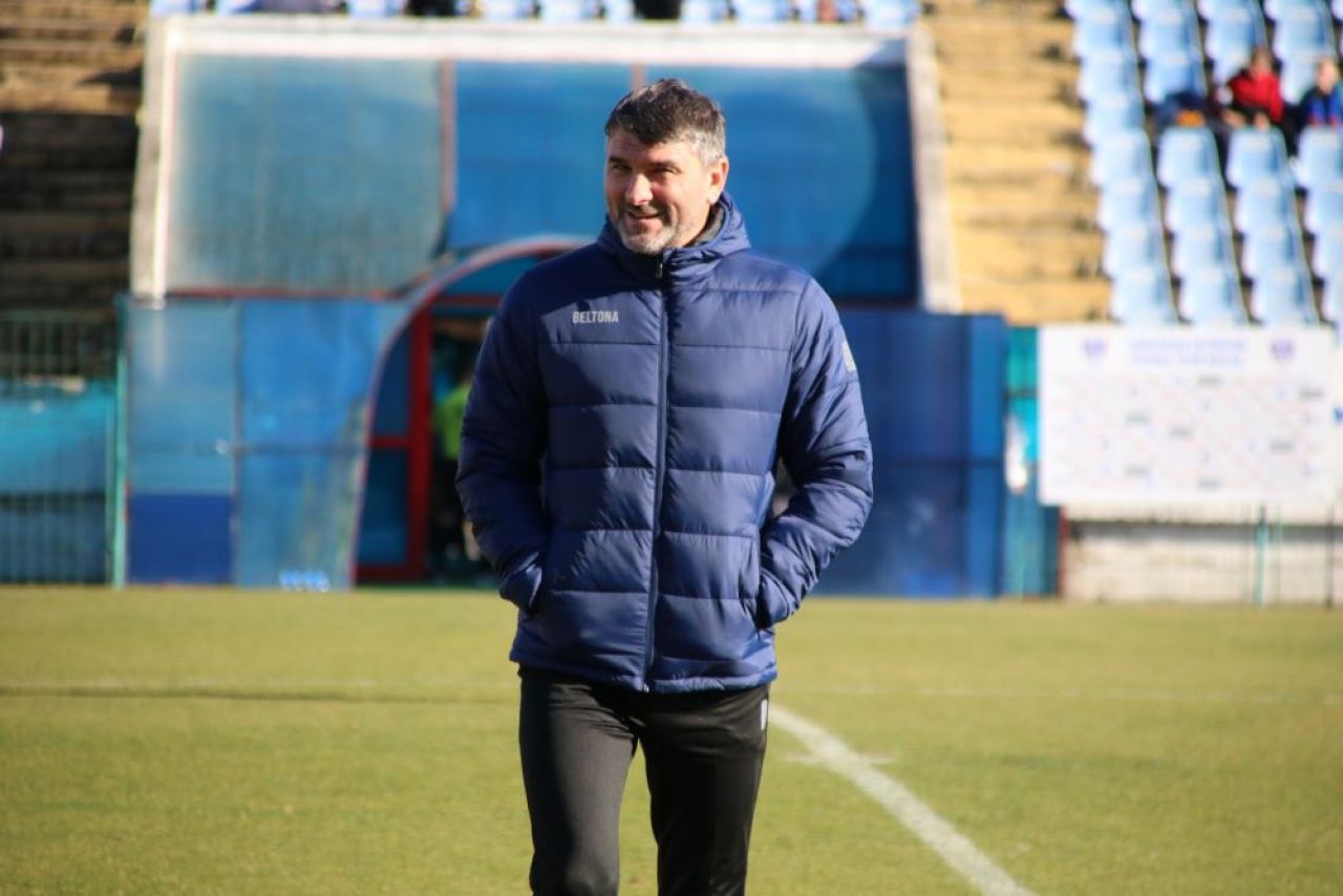 Echipa din Liga 2 care poate alinia un prim ”11” format numai din jucători străini! Ultimul venit a jucat la Borussia Dortmund_2