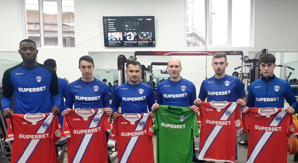 Echipa din Liga 2 care poate alinia un prim ”11” format numai din jucători străini! Ultimul venit a jucat la Borussia Dortmund_8