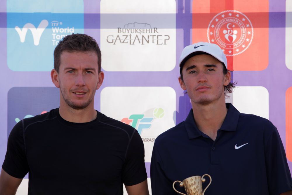 România în fotbal vs. România în tenis: unde suntem clasați mai slab în ierarhia mondială_17