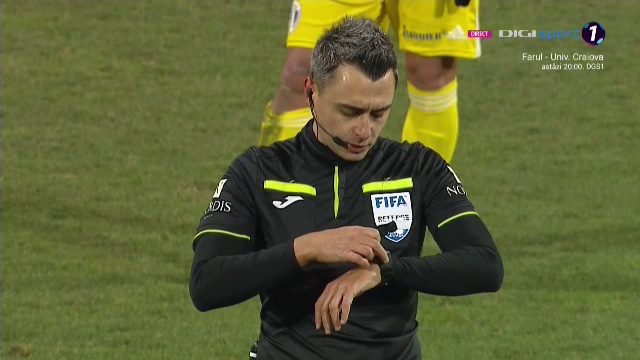 A înghețat arbitrajul video? Cum a reacționat Horațiu Feșnic în așteptarea deciziei din camera VAR_8