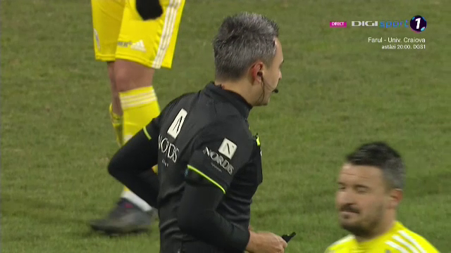 A înghețat arbitrajul video? Cum a reacționat Horațiu Feșnic în așteptarea deciziei din camera VAR_9