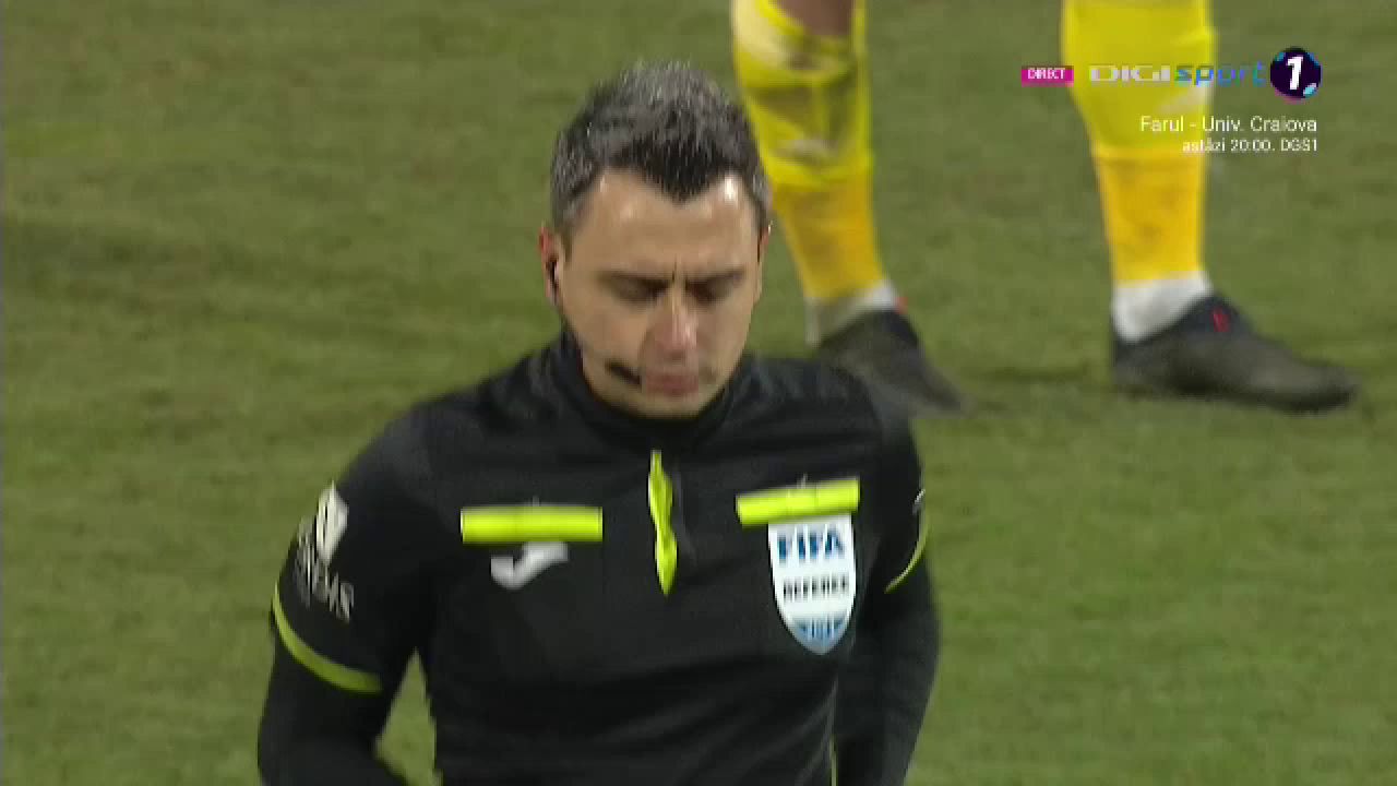 A înghețat arbitrajul video? Cum a reacționat Horațiu Feșnic în așteptarea deciziei din camera VAR_10