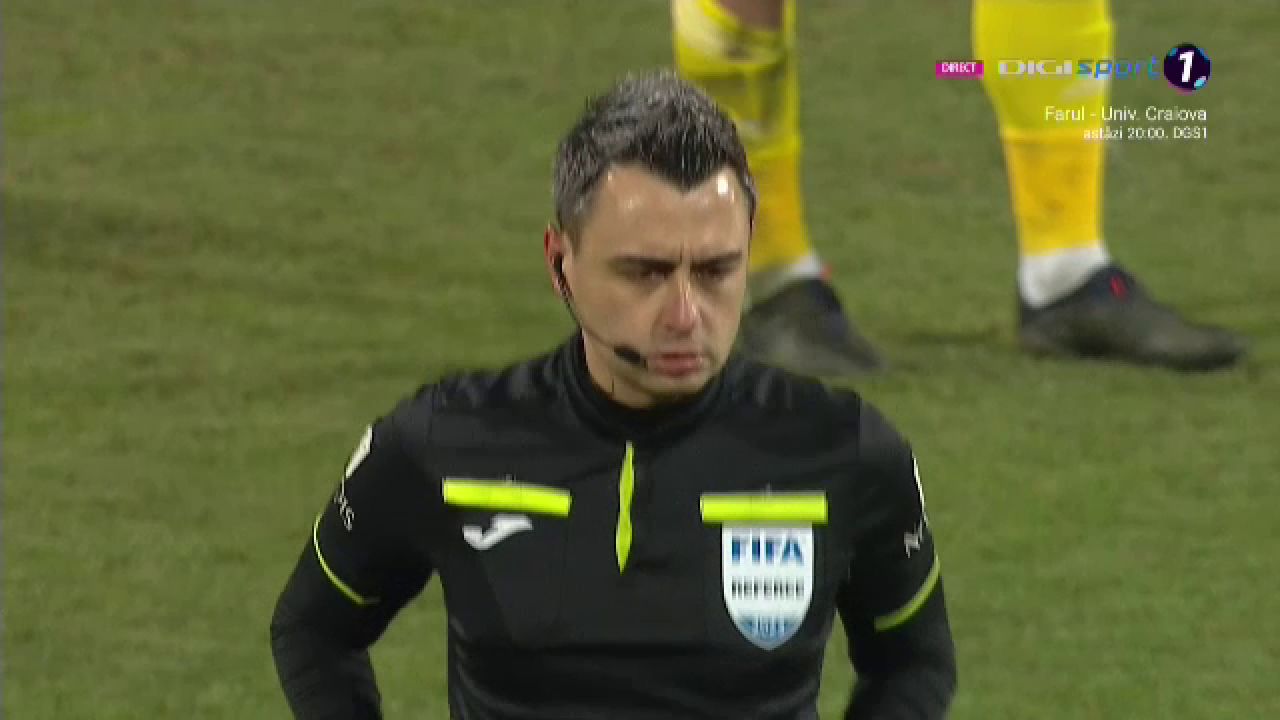 A înghețat arbitrajul video? Cum a reacționat Horațiu Feșnic în așteptarea deciziei din camera VAR_12