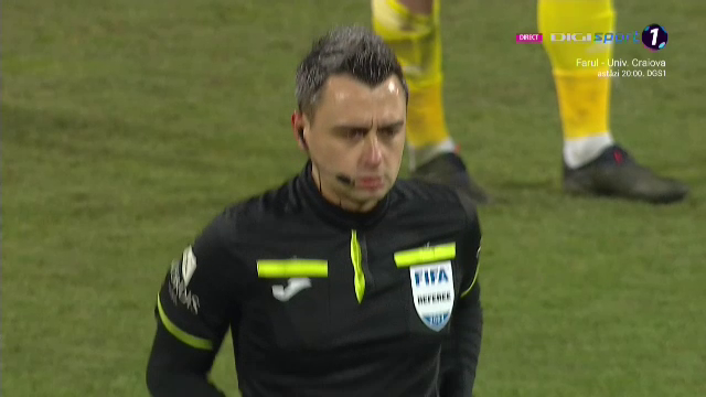 A înghețat arbitrajul video? Cum a reacționat Horațiu Feșnic în așteptarea deciziei din camera VAR_13