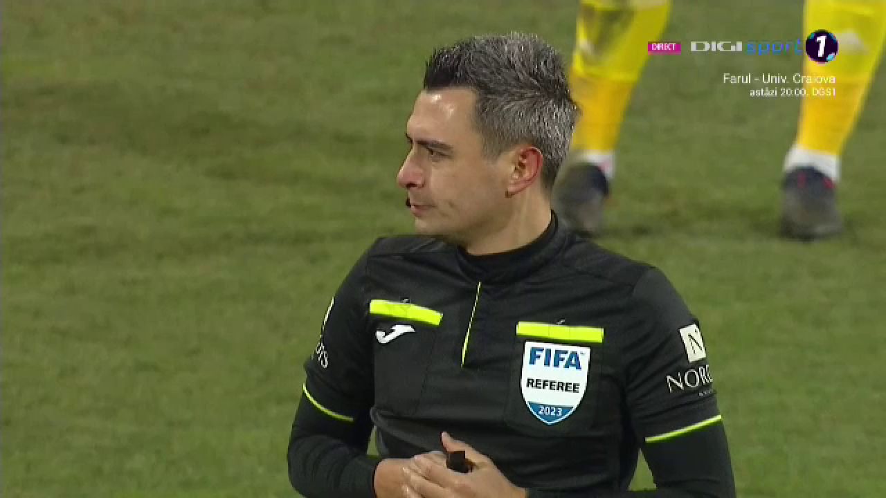 A înghețat arbitrajul video? Cum a reacționat Horațiu Feșnic în așteptarea deciziei din camera VAR_17