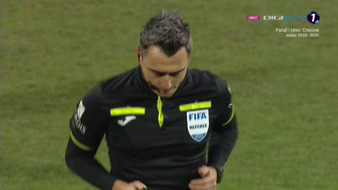A înghețat arbitrajul video? Cum a reacționat Horațiu Feșnic în așteptarea deciziei din camera VAR_20
