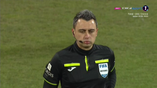 A înghețat arbitrajul video? Cum a reacționat Horațiu Feșnic în așteptarea deciziei din camera VAR_26