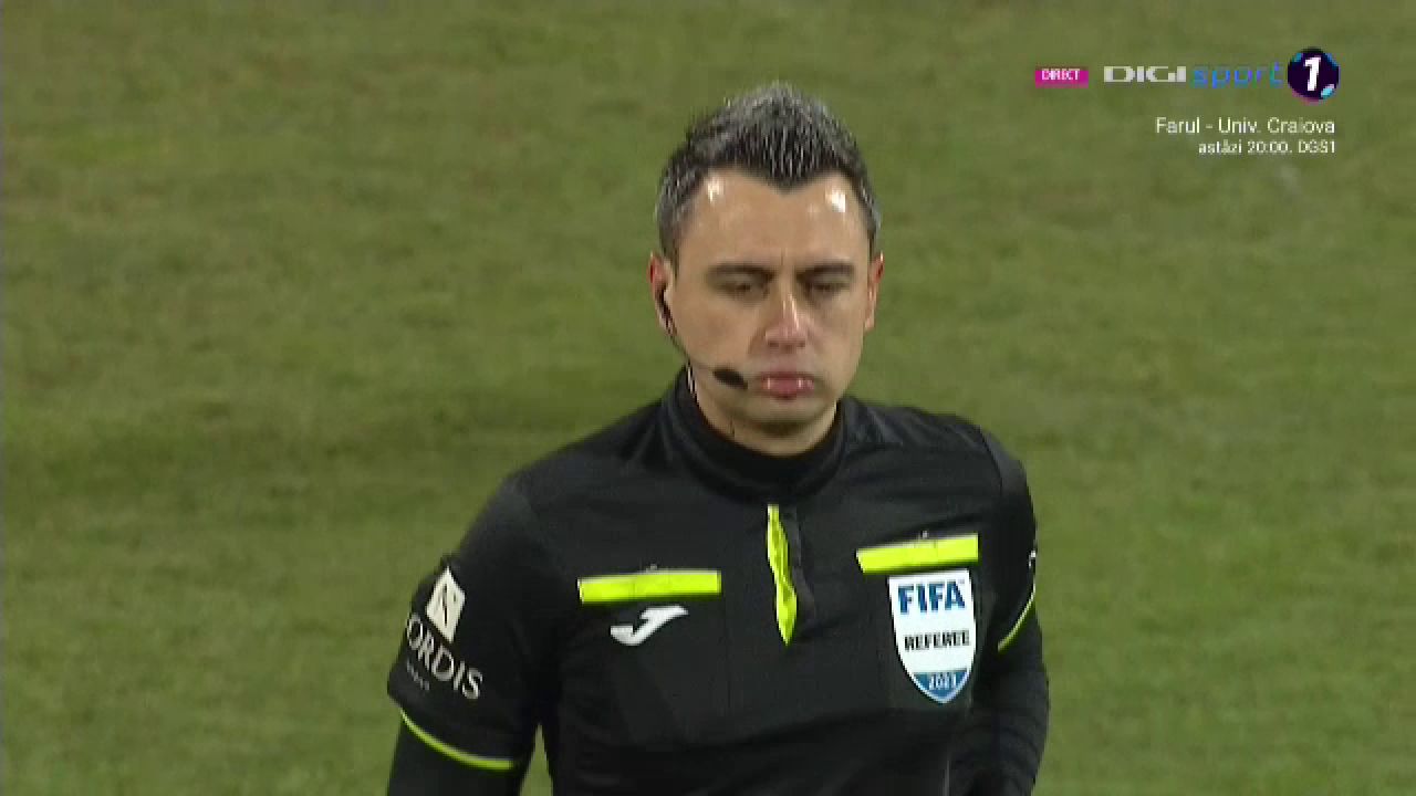 A înghețat arbitrajul video? Cum a reacționat Horațiu Feșnic în așteptarea deciziei din camera VAR_26