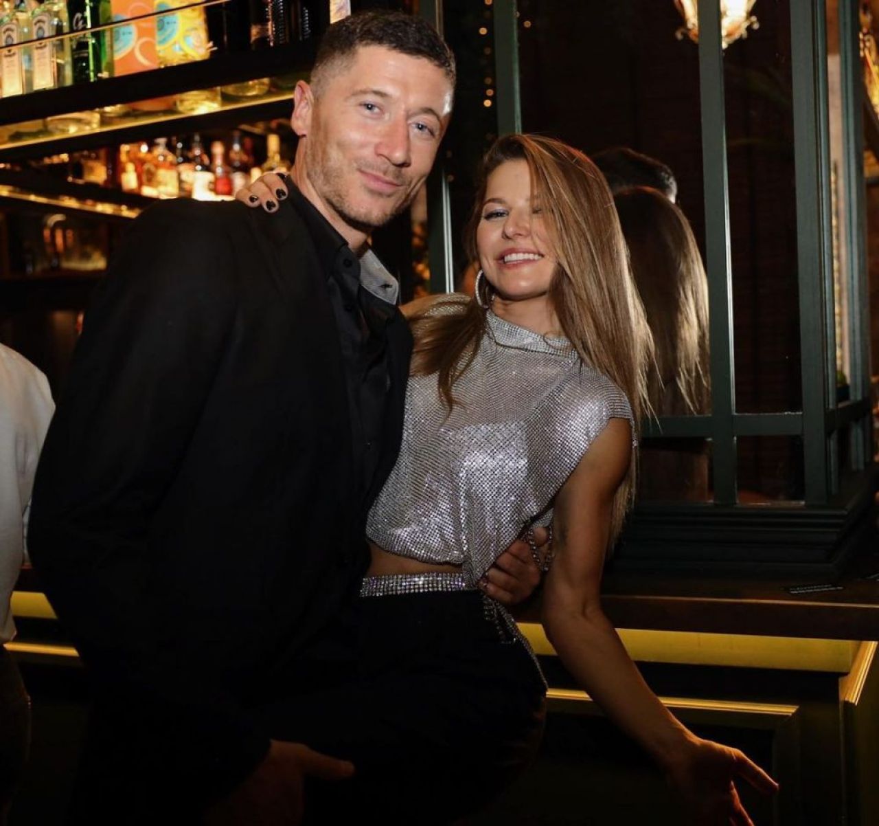 Secretul din spatele formei de invidiat a lui Robert Lewandowski. Ce îi pregătește de mâncare superba soție înaintea meciurilor_9