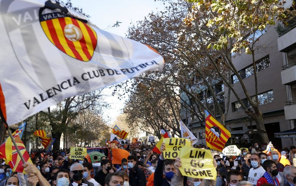Valencia vrea să scape de Gigi Becali al ei: „Nu-l lăsăm să omoare clubul!” Situația disperată a fostei campioane a Spaniei   _4