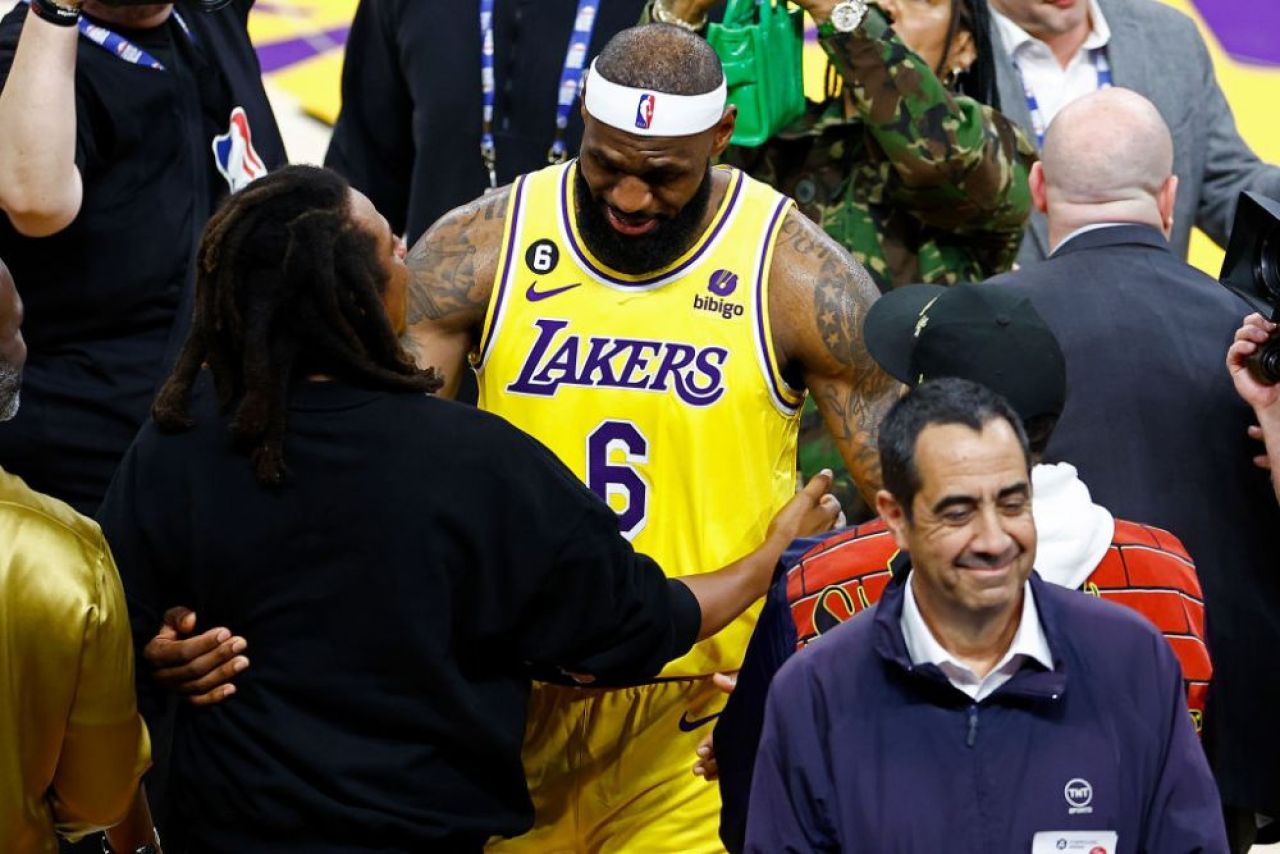 LeBron James, o nouă filă de istorie! A devenit cel mai bun marcator din istoria NBA! Imagini emoționante cu starul lui LA Lakers_12