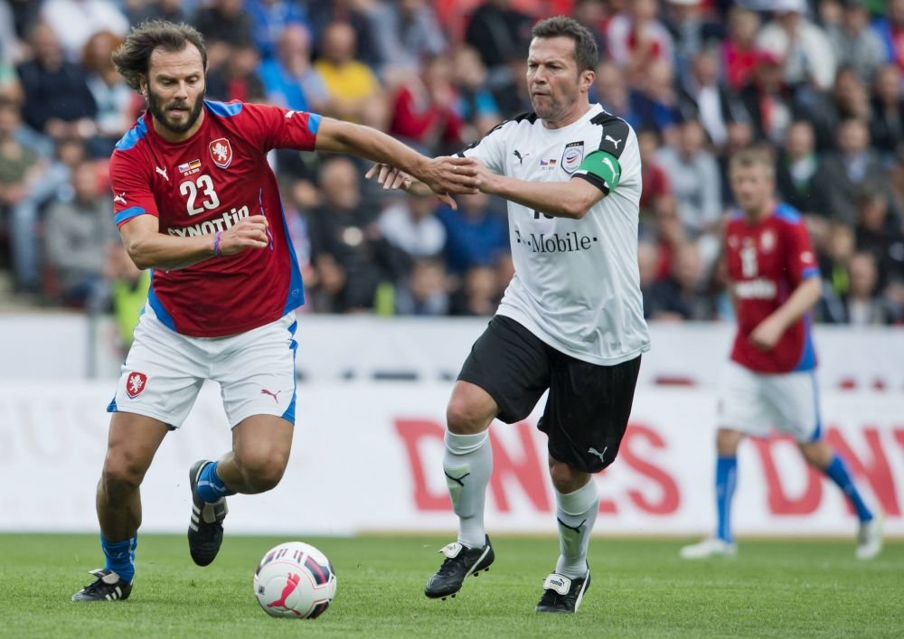 De nerecunoscut! Marele fotbalist al lui FC Liverpool, schimbare radicală de look_4