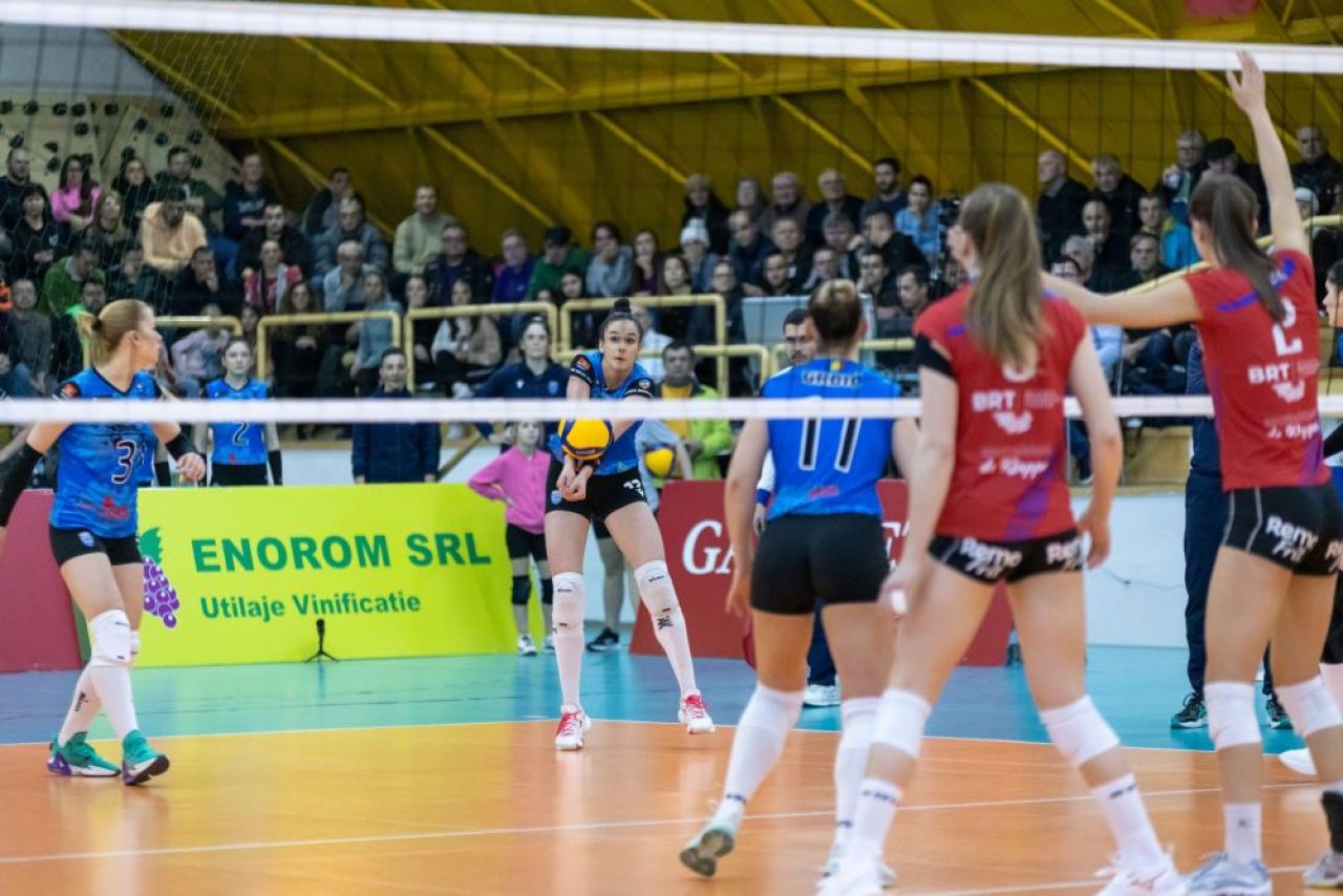 Performanță în voleiul românesc: avem o echipă calificată în semifinalele cupelor europene!_7