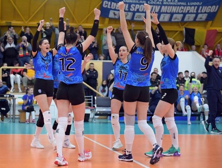 Performanță în voleiul românesc: avem o echipă calificată în semifinalele cupelor europene!_17