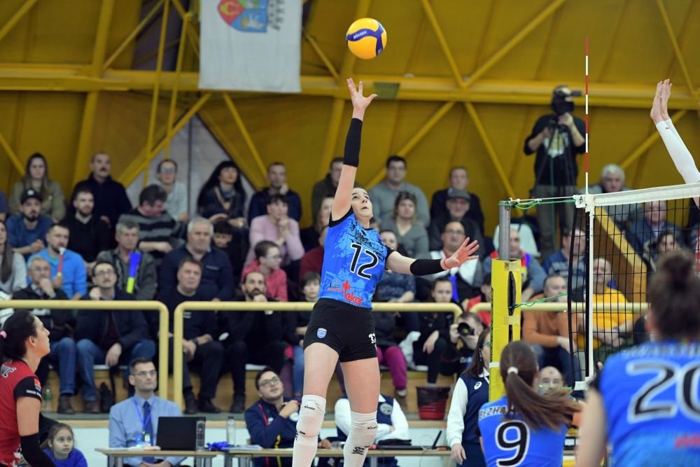 Performanță în voleiul românesc: avem o echipă calificată în semifinalele cupelor europene!_37