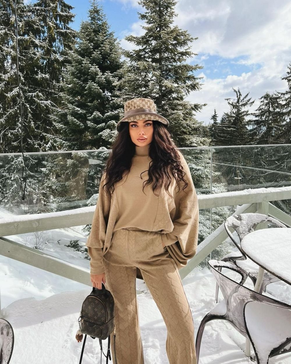 I-au șocat pe toți când au postat fotografie cu bebelușul! Cel mai hot cuplu din România a ales să păstreze sarcina secretă: „N-a fost greu!” _44