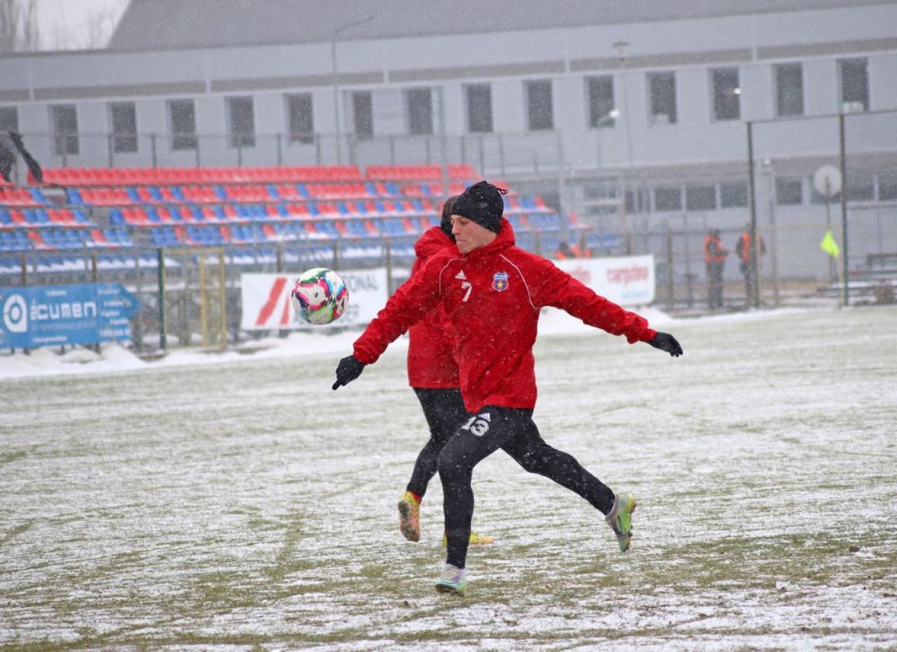 Terenul de antrenament al Stelei, mai bun decât unele gazoane din Liga 1!_8