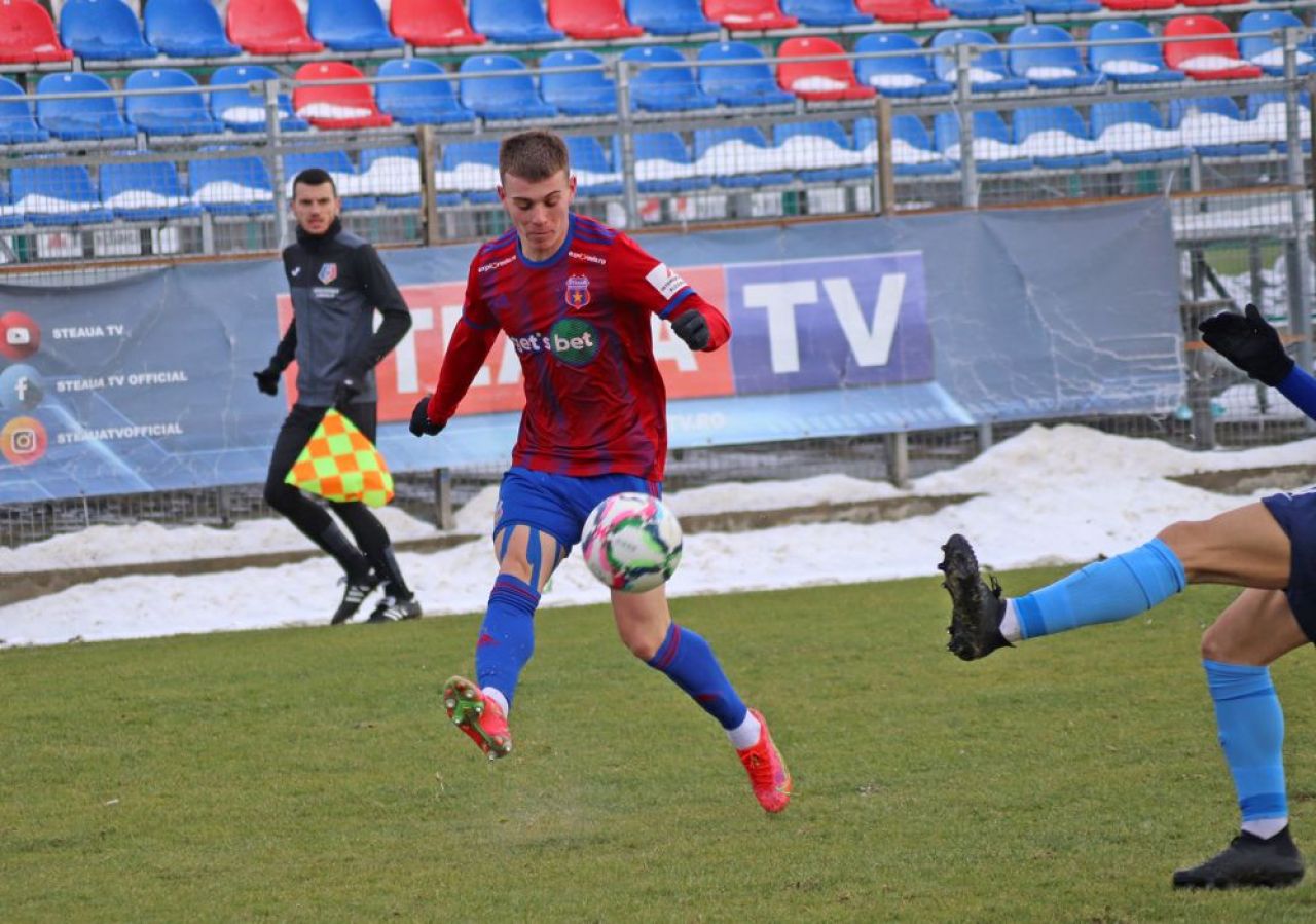 Terenul de antrenament al Stelei, mai bun decât unele gazoane din Liga 1!_17