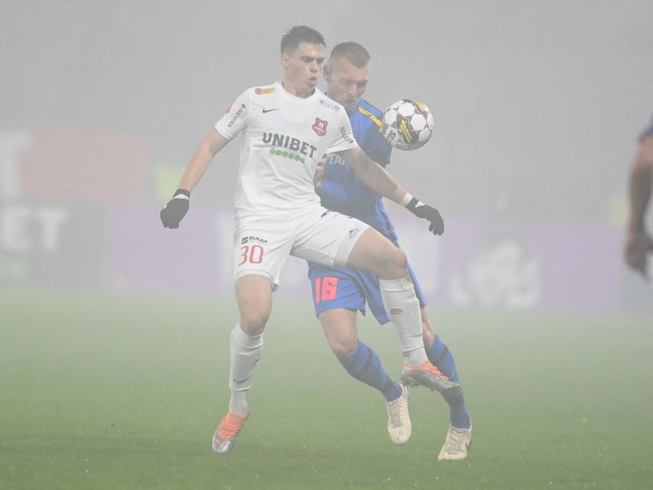 Sibiul poate da lovitura cu fotbalistul cedat pe gratis de CFR Cluj. Cluburile s-au înțeles și așteaptă răspuns de la jucător_1
