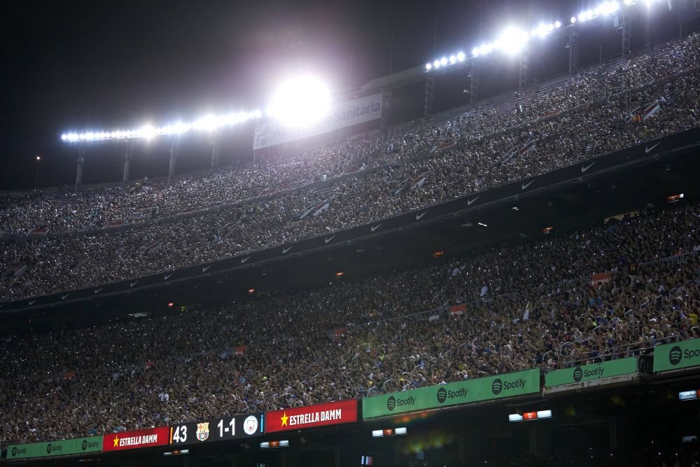 Barcelona are nevoie de o avere pentru a moderniza stadionul Camp Nou_9