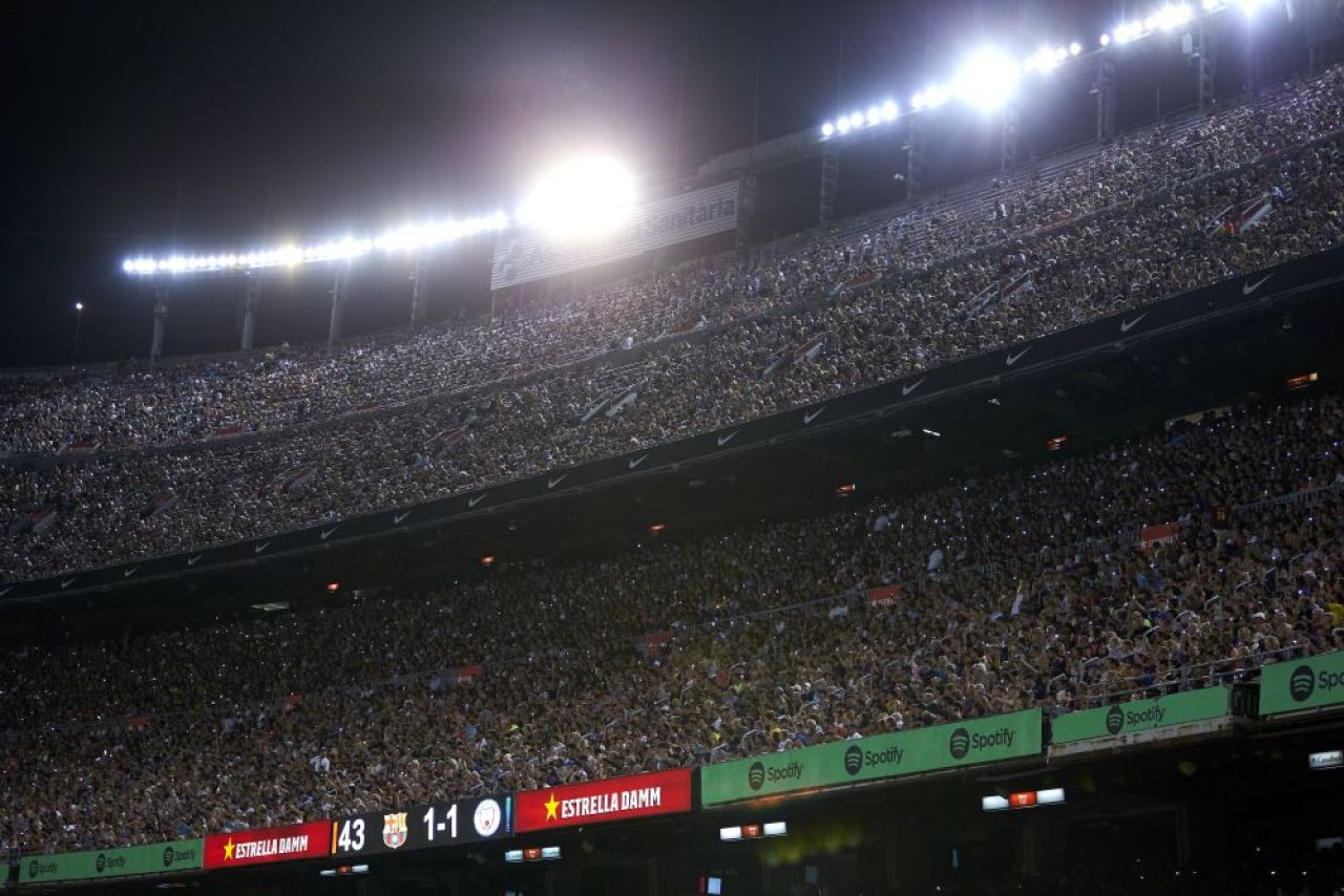 Barcelona are nevoie de o avere pentru a moderniza stadionul Camp Nou_11