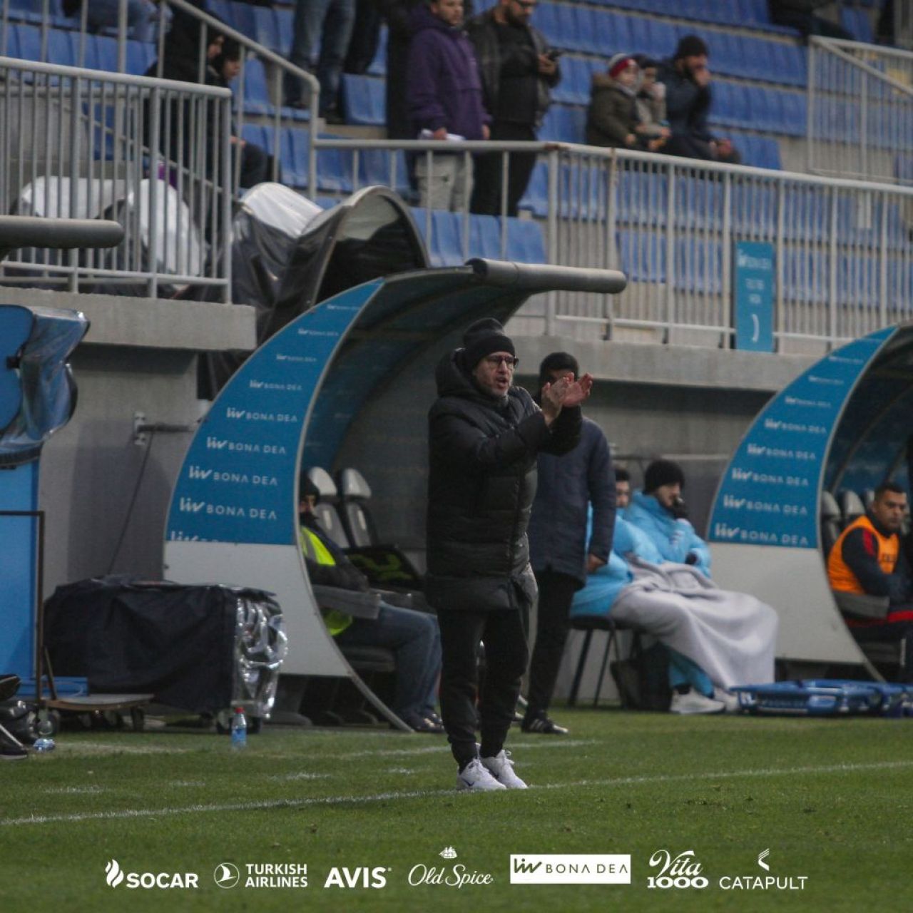 Laurențiu Reghecampf, condamnat la locul 3 în Azerbaidjan! Încă un pas greșit pentru Neftchi Baku_6