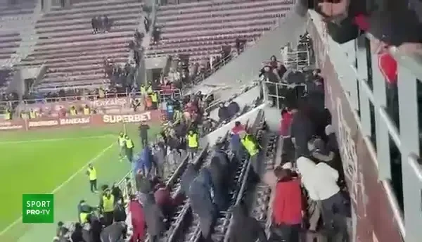 Scandal la finalul meciului Rapid - FCU Craiova