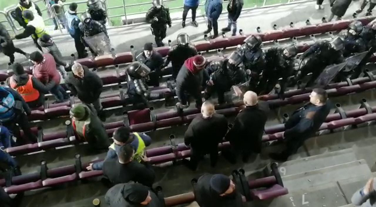 Scandal la finalul meciului Rapid - FCU Craiova! Fanii au încercat să meargă la loja lui Mititelu _1