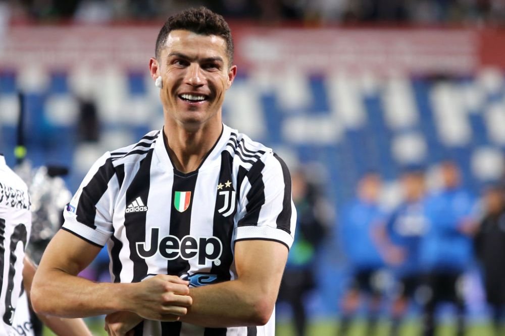 Care 38 de ani?! Cristiano Ronaldo și-a etalat pătrățelele după ce a înscris patru goluri pentru Al-Nassr _19
