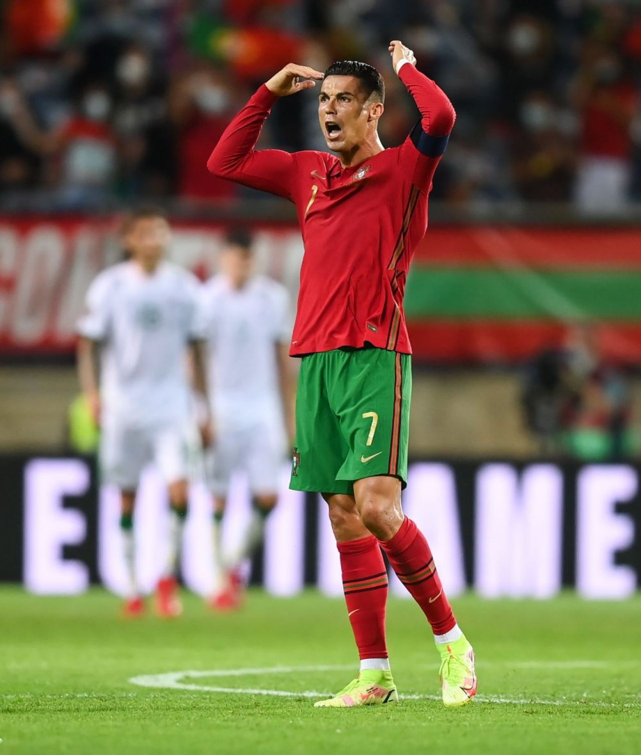 Care 38 de ani?! Cristiano Ronaldo și-a etalat pătrățelele după ce a înscris patru goluri pentru Al-Nassr _30