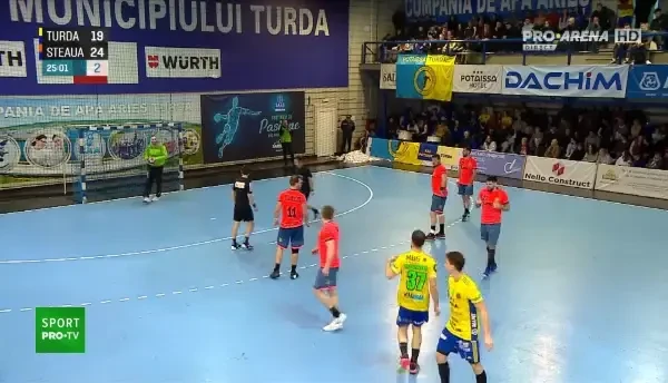 Handbal: Potaissa Turda - Steaua 23-27 | Victorie clară pentru steliști, deși au fost conduși la pauză