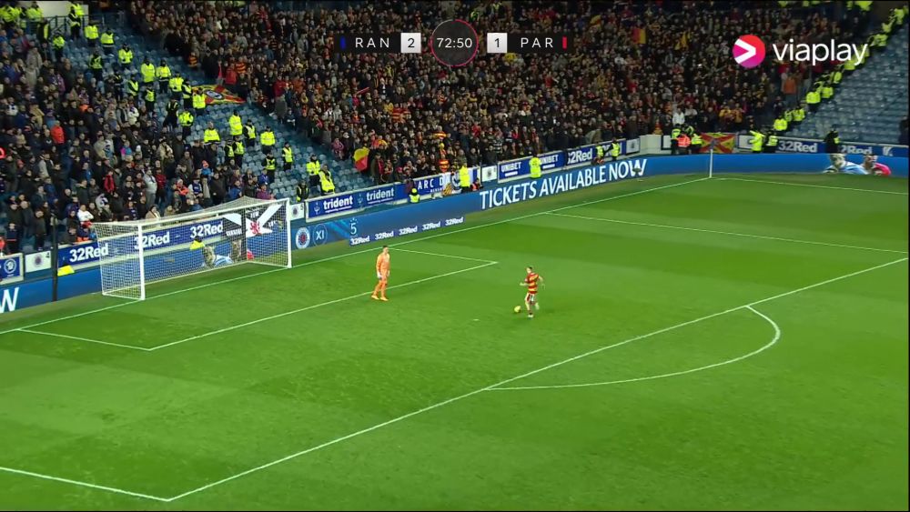 Haos la meciul lui Ianis Hagi: antrenorul lui Rangers le-a cerut jucătorilor să-i lase pe adversari să marcheze_12