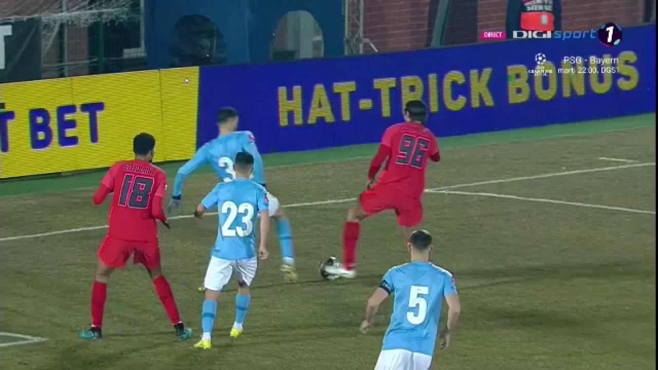 Penalty refuzat pentru FCSB? Faza la care Radu Petrescu nu a acordat nimic în meciul cu Voluntari_2