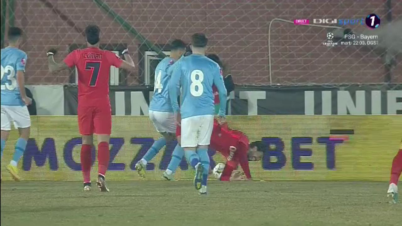 Penalty refuzat pentru FCSB? Faza la care Radu Petrescu nu a acordat nimic în meciul cu Voluntari_12