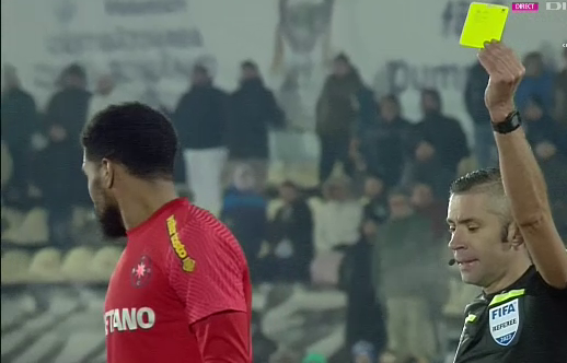 ”Este interesant un aspect”. Ce a remarcat Ilie Dumitrescu la faultul grosolan al lui Edjouma_4