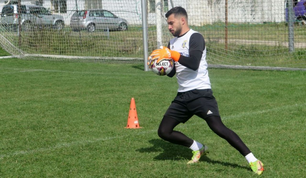 Petrolul s-a despărțit de cel mai vechi jucători din lot și de un portar de perspectivă_1